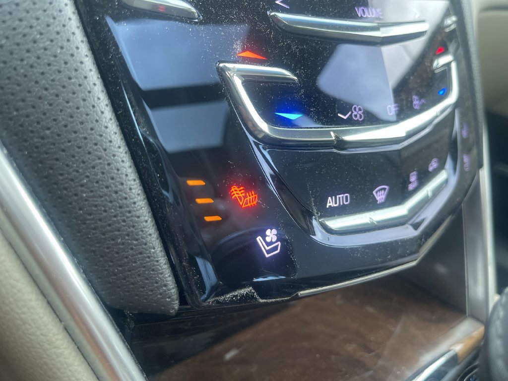 Used 2018 Cadillac XTS Luxury w/ Driver Awareness Package AWD/4WD image 19