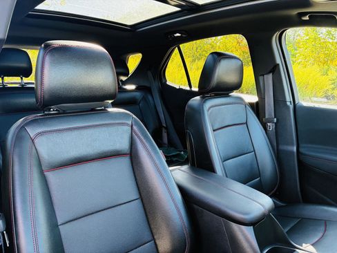 Used 2022 Chevrolet Equinox RS w/ RS Leather Package image 31