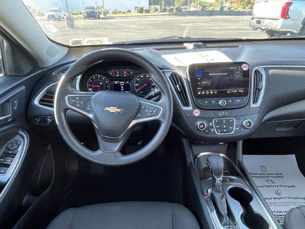 Used 2025 Chevrolet Malibu LT FWD image 14