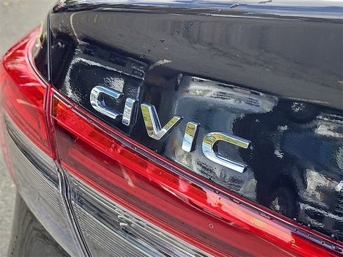 Certified 2024 Honda Civic LX image 5