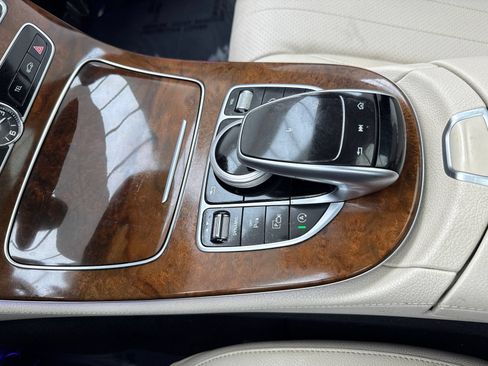 Used 2019 Mercedes-Benz E 450 4MATIC Sedan w/ Premium Package image 30