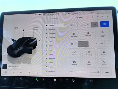 Used 2022 Tesla Model Y Performance AWD/4WD image 32
