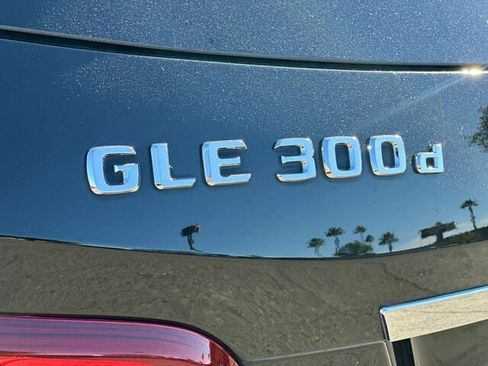 Used 2016 Mercedes-Benz GLE 300d 4MATIC image 36