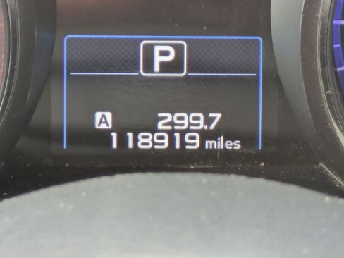 Used 2019 Subaru Outback 2.5i Limited image 11