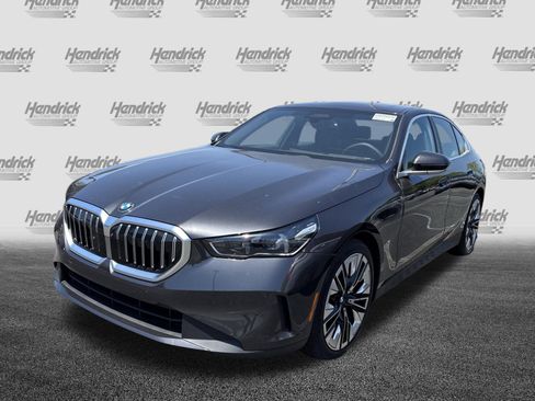 Certified 2025 BMW 540i xDrive AWD/4WD image 11