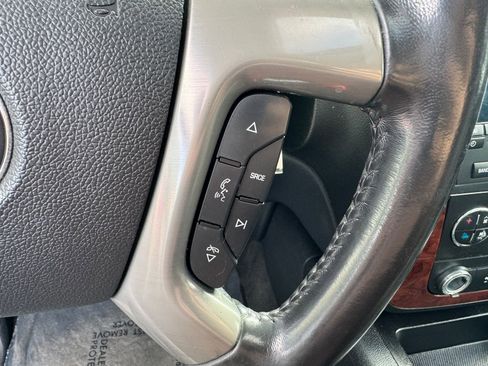 Used 2013 Chevrolet Tahoe LT w/ Luxury Package AWD/4WD image 29