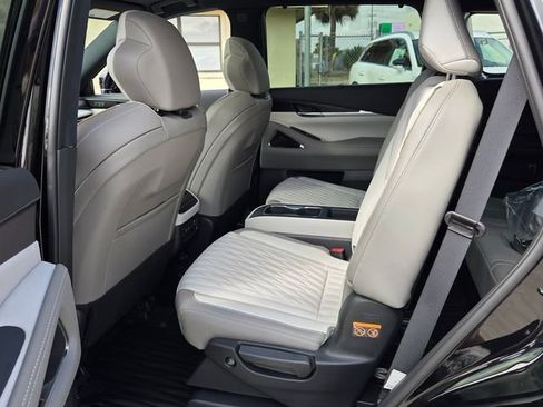 New 2026 INFINITI QX60 Autograph w/ Autograph Tech Package image 13