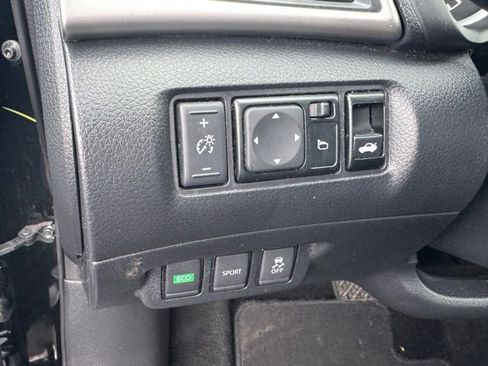 Used 2018 Nissan Sentra SV image 26