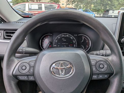 Used 2024 Toyota RAV4 XLE FWD image 26