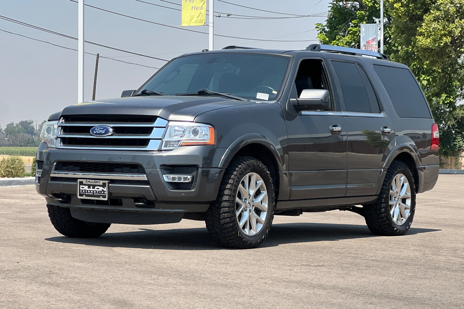 Used 2015 Ford Expedition Limited w/ Equipment Group 301A AWD/4WD image 9