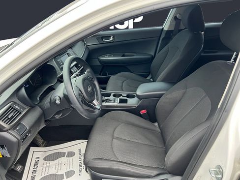 Used 2016 Kia Optima LX FWD image 9