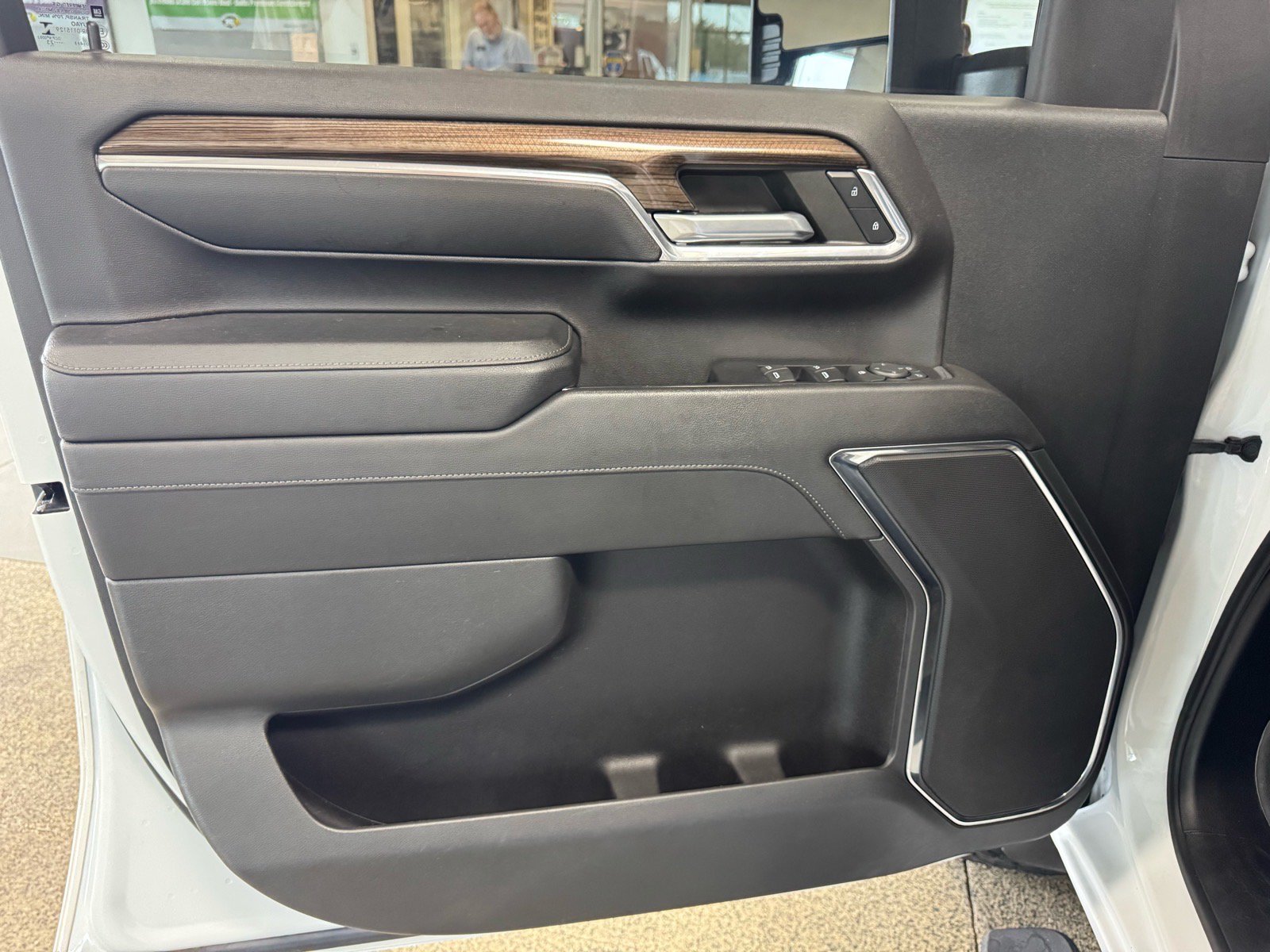 Used 2024 Chevrolet Silverado 2500 LT AWD/4WD image 14