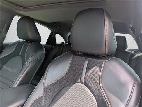 Used 2019 Toyota Avalon XSE FWD image 5