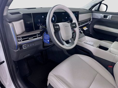 New 2026 Hyundai Santa Fe Calligraphy FWD image 9