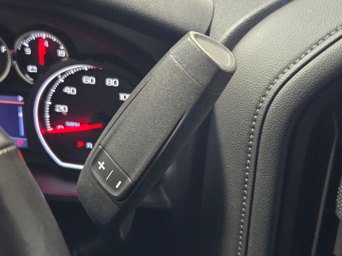 Used 2019 Chevrolet Silverado 1500 LT w/ All-Star Edition image 7