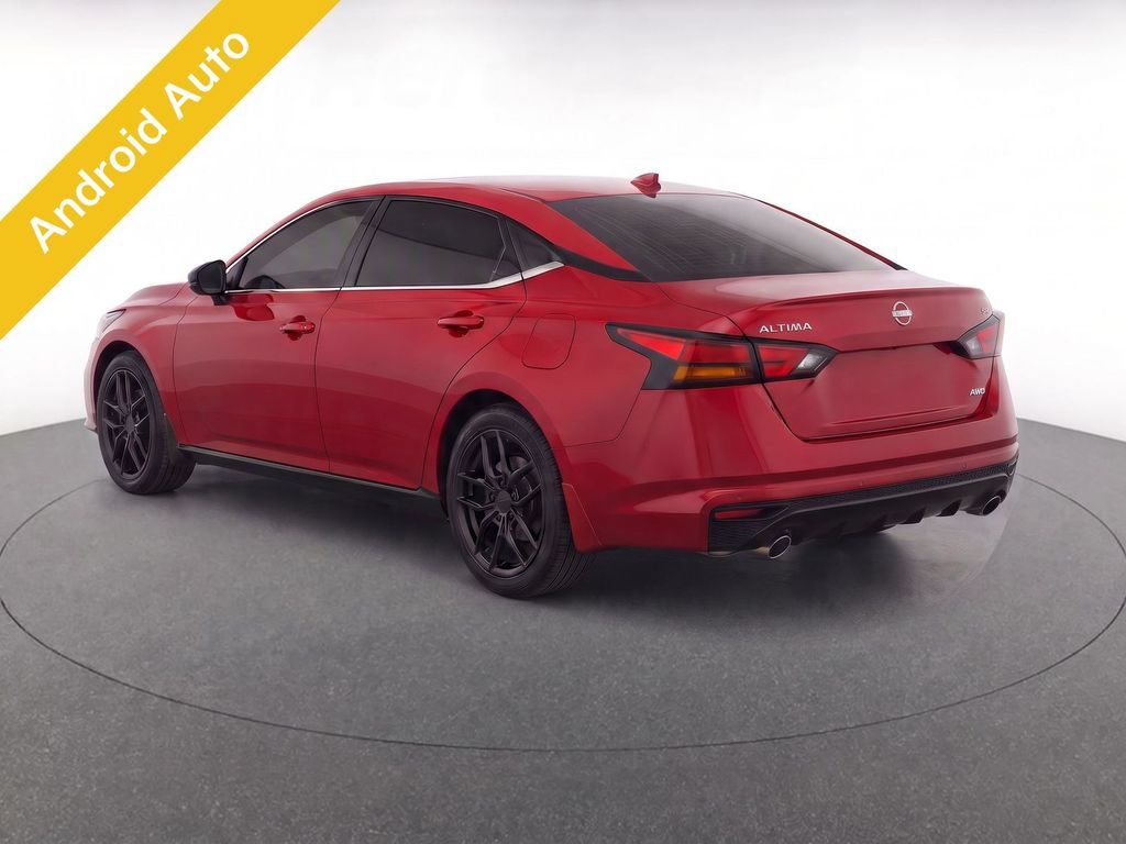 Used 2024 Nissan Altima 2.5 SR w/ SR Premium Package AWD/4WD image 4