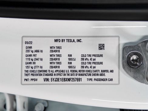 Used 2022 Tesla Model 3 Long Range AWD/4WD image 27