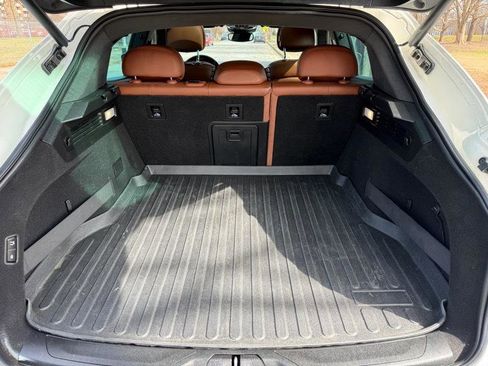 Used 2017 Maserati Levante image 33