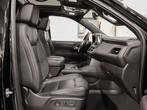 Used 2022 Chevrolet Tahoe RST w/ Sport Performance Package AWD/4WD image 14