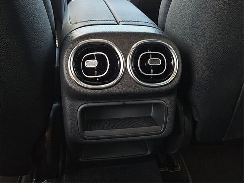 Certified 2025 Mercedes-Benz GLC 300 4MATIC image 18