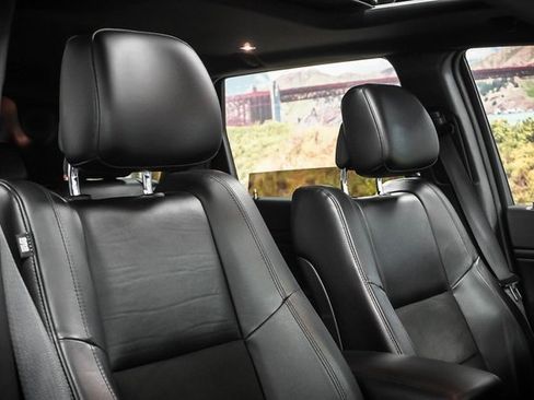 Used 2021 Jeep Grand Cherokee Laredo X image 25