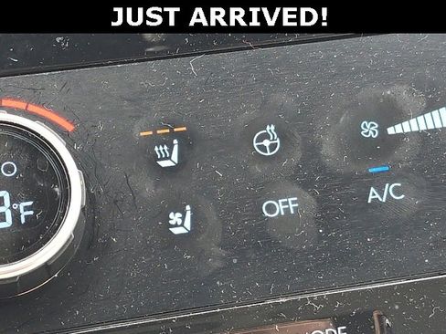 Used 2024 Hyundai Santa Fe Calligraphy image 24