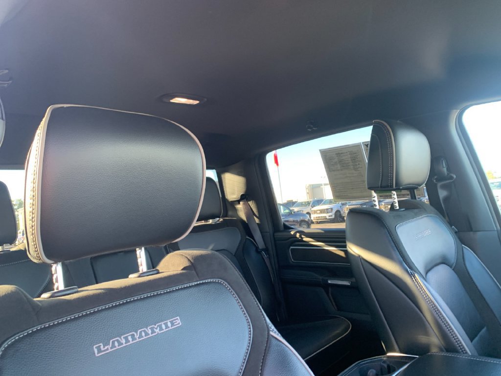 Used 2023 RAM 1500 Laramie AWD/4WD image 19