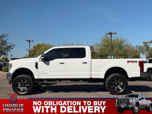 Used 2019 Ford F250 XLT w/ XLT Premium Package image 9