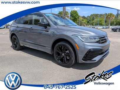 Certified 2023 Volkswagen Tiguan SE R-Line