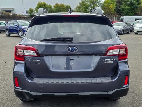 Used 2016 Subaru Outback 2.5i Premium AWD/4WD image 7