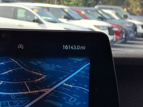 Used 2025 Ford Expedition Active image 23