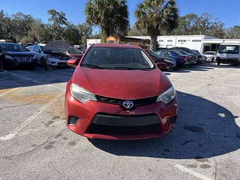 Used 2014 Toyota Corolla LE FWD image 2