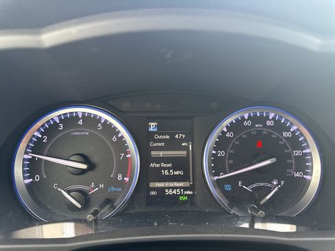 Used 2019 Toyota Highlander XLE image 16