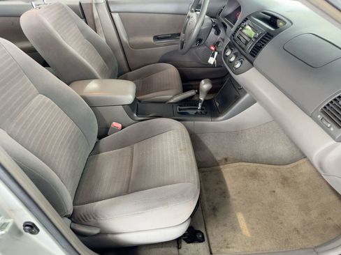 Used 2006 Toyota Camry image 30