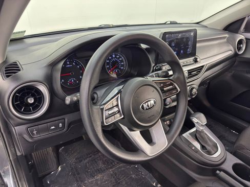 Used 2020 Kia Forte LXS image 12