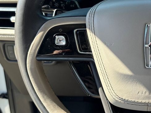 Used 2022 Lincoln Aviator Reserve w/ Elements Package Plus image 21