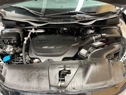 Used 2025 Honda Odyssey Touring image 34