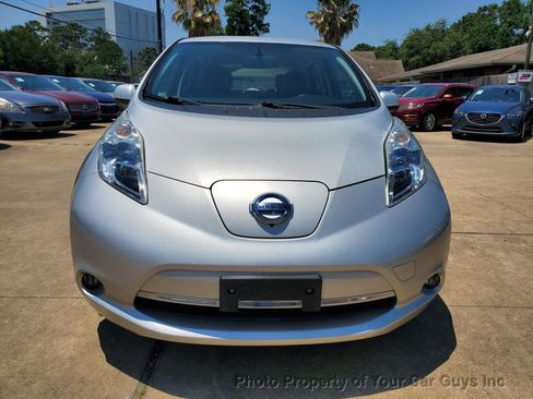 Used 2016 Nissan Leaf SL w/ Premium Package FWD image 3