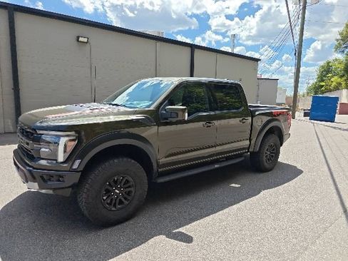 Used 2025 Ford F150 Raptor AWD/4WD image 7