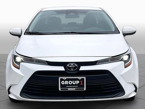 Used 2024 Toyota Corolla LE FWD image 4