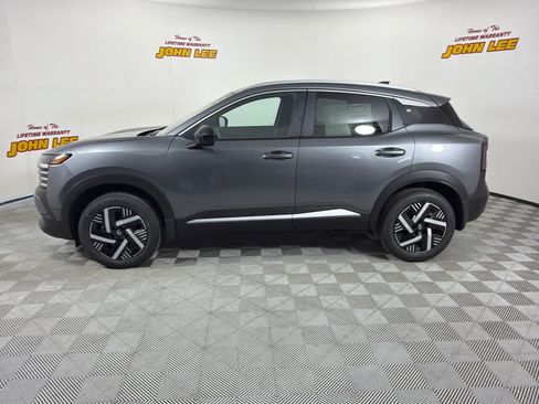 New 2026 Nissan Kicks SV FWD image 2