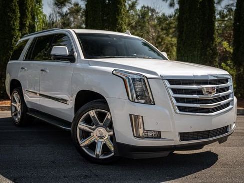 Used 2016 Cadillac Escalade Luxury image 5
