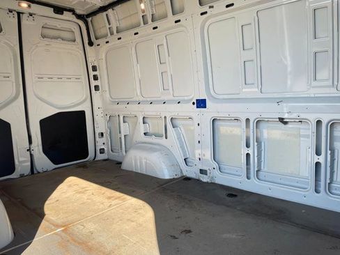 Used 2019 Mercedes-Benz Sprinter 2500 image 28