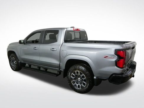 Used 2024 Chevrolet Colorado Z71 w/ Z71 Convenience Package 2 AWD/4WD image 6