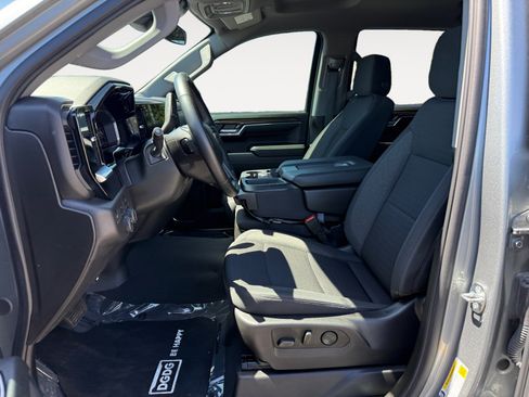 Used 2024 Chevrolet Silverado 1500 LT AWD/4WD image 10