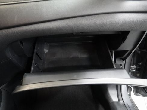 Used 2020 Nissan Rogue SV image 35