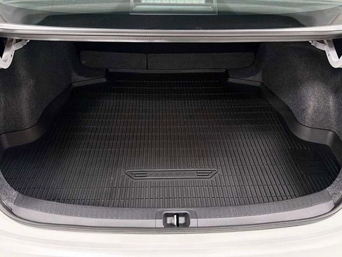 Used 2026 Toyota Corolla SE FWD image 27
