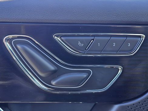 Used 2025 Lincoln Corsair AWD w/ Equipment Group 101A image 28