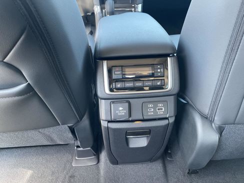 New 2026 Subaru Ascent Touring AWD/4WD image 23