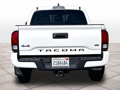 Used 2021 Toyota Tacoma SR5 w/ Technology Package AWD/4WD image 8